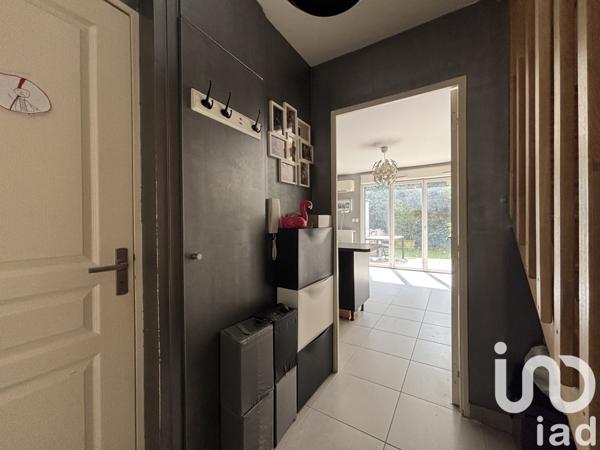 House for sale 3 rooms 53 m² Marseille 11