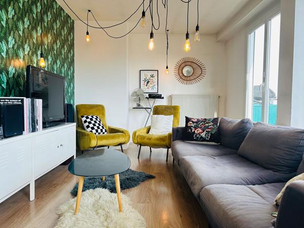 Appartement 4 pièce(s) 128 m2 - Centre-ville - Emplacement n°1