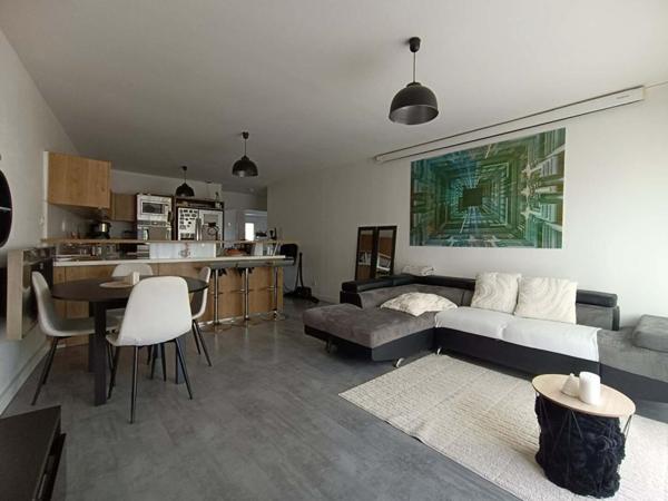 Appartement Istres 3 pièce(s) 65 m2 TERRASSE ET GARAGE