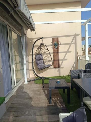 Appartement Istres 3 pièce(s) 65 m2 TERRASSE ET GARAGE