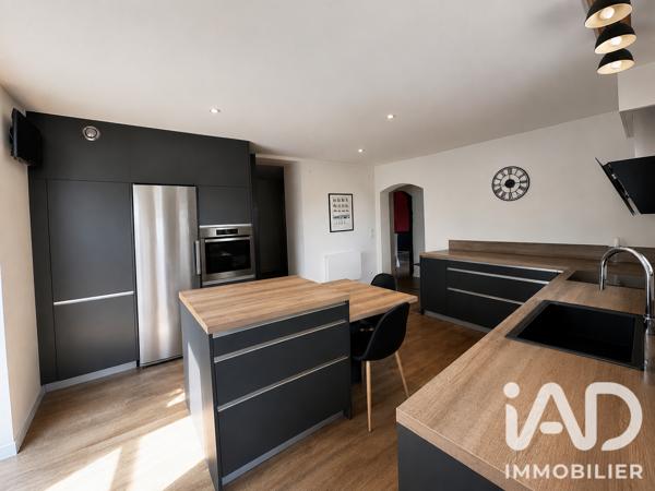 Maison à vendre 8 pièces 275,3 m² Saint-Aubin