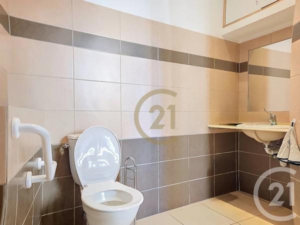 Appartement Local à vendre  2 pièces - 46,25 m 2   DRAGUIGNAN  - 83