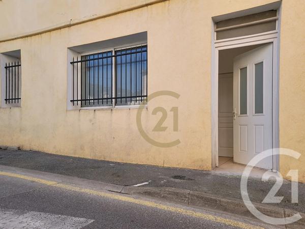 Appartement Local à vendre  2 pièces - 46,25 m 2   DRAGUIGNAN  - 83