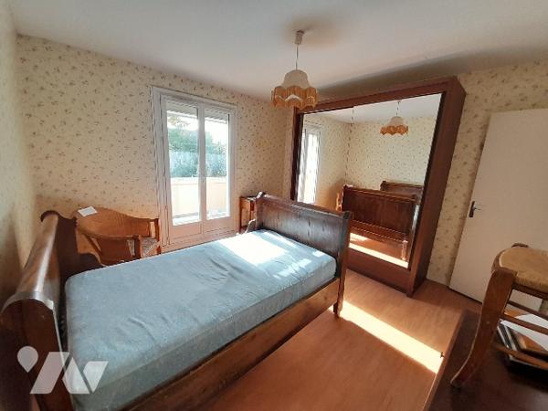 POITIERS Quartier des facs, grand appartement de type 2