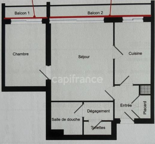 *Dans le quartier des ormeaux* Appartement de 46 m² exposé Ouest, vue dégagée sur la ville et la mer, parking et cave