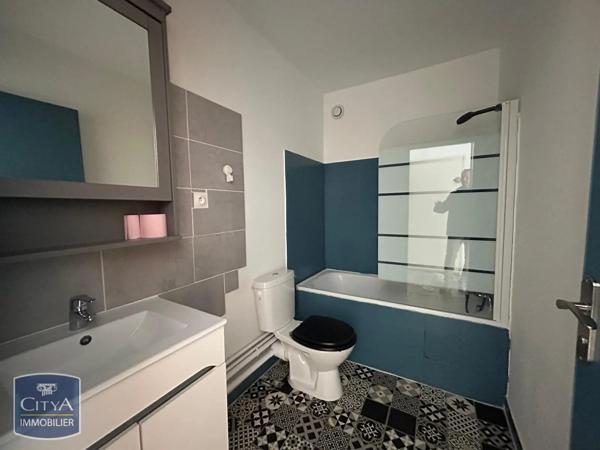 Appartement à louer 1 pièce 24.07m² Clermont-Ferrand (63000)