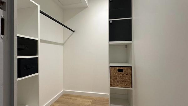 Maison atypique avec son jardin secret au cœur de Lafond