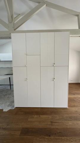 Maison atypique avec son jardin secret au cœur de Lafond