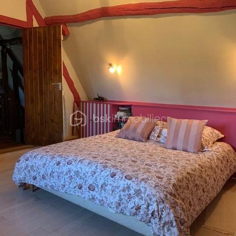 Maison traditionnelle de 307,08 m²