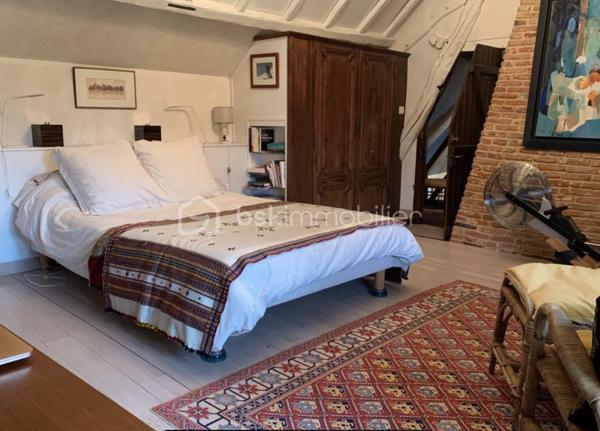 Maison traditionnelle de 307,08 m²