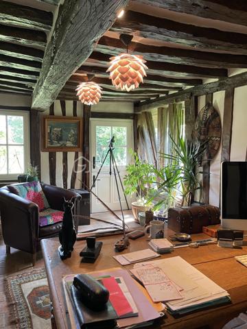 Maison traditionnelle de 307,08 m²