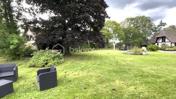 Maison traditionnelle de 307,08 m²