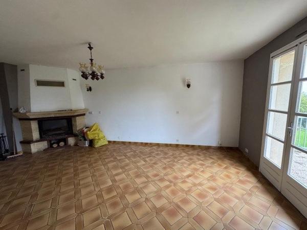 Maison à Fresnay-sur-Sarthe, 72130 - 4 pièces 75m²