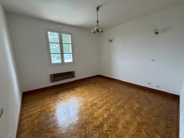 Maison à Fresnay-sur-Sarthe, 72130 - 4 pièces 75m²