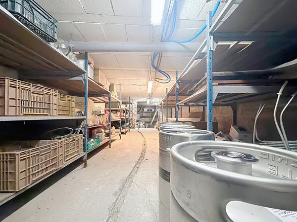 Ensemble immobilier à Rosendael rare avec Licence IV, logement et fort potentiel de transformation