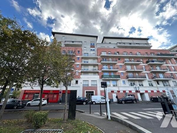 'Investissement locatif / appartement loué'  Résidence de 2007, secteur agora/gare, appartement T3 d