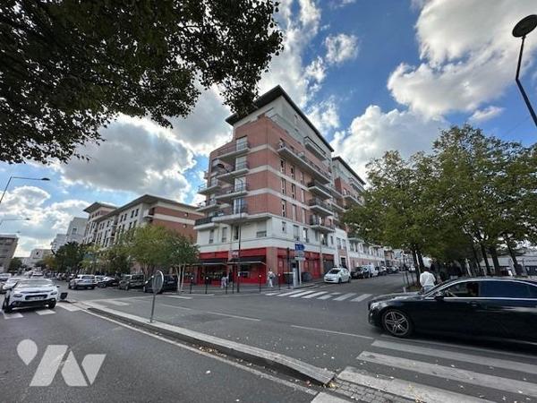 'Investissement locatif / appartement loué'  Résidence de 2007, secteur agora/gare, appartement T3 d