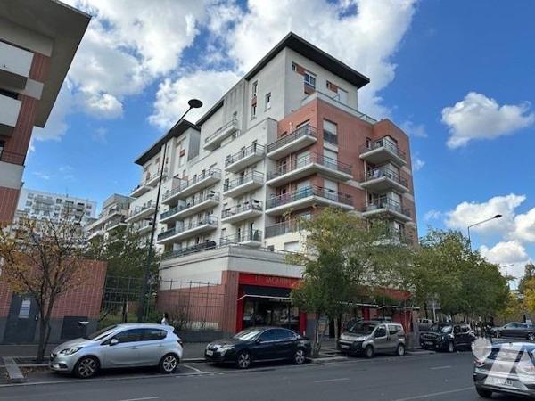 'Investissement locatif / appartement loué'  Résidence de 2007, secteur agora/gare, appartement T3 d
