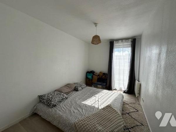 'Investissement locatif / appartement loué'  Résidence de 2007, secteur agora/gare, appartement T3 d