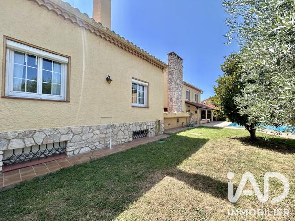 Maison à vendre 10 pièces 400 m² Elne