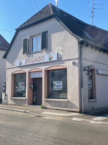 Local commercial - 6 pièces - 80 m²