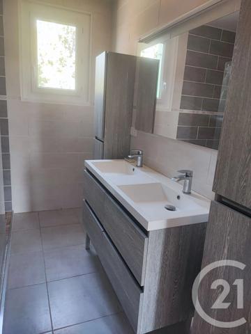 Maison à vendre  5 pièces - 156,73 m 2   PUICHERIC  - 11