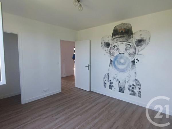 Maison à vendre  5 pièces - 156,73 m 2   PUICHERIC  - 11