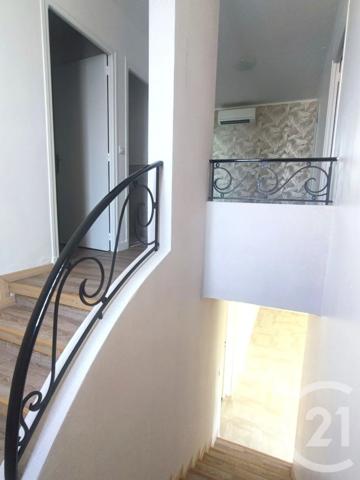 Maison à vendre  5 pièces - 156,73 m 2   PUICHERIC  - 11