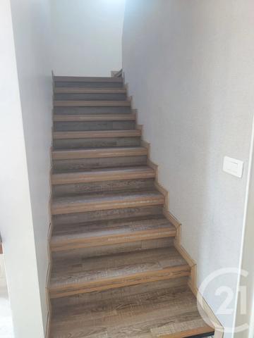 Maison à vendre  5 pièces - 156,73 m 2   PUICHERIC  - 11