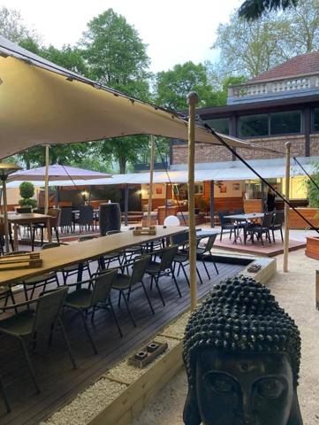 Restaurant / Authentique et charmante guinguette des bords de Marne