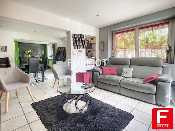 Maison Coutances 6 pièce(s) 115 m2 A VENDRE 50200 CENTRE VILLE