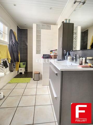 Maison Coutances 6 pièce(s) 115 m2 A VENDRE 50200 CENTRE VILLE