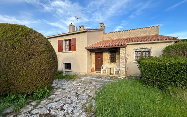 Maison à vendre    4 pièces •  Peyruis