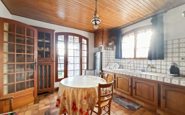 Maison à vendre    4 pièces •  Peyruis