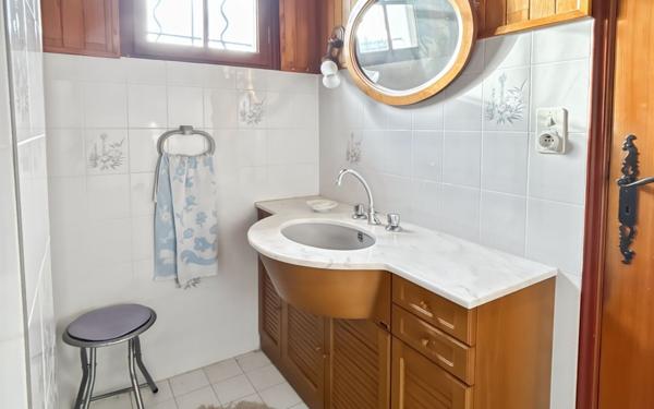 Maison à vendre    4 pièces •  Peyruis