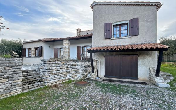 Maison à vendre    4 pièces •  Peyruis