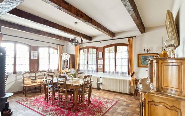 Maison à vendre    4 pièces •  Peyruis