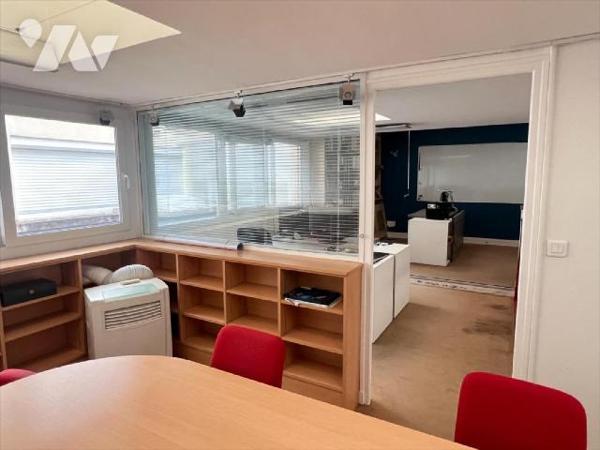 Métro VOLONTAIRES ? Dans un immeuble de bon standing, sécurisé avec gardien, nous vous proposon...