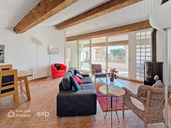 Élégante Maison de Village avec Terrasse Panoramique