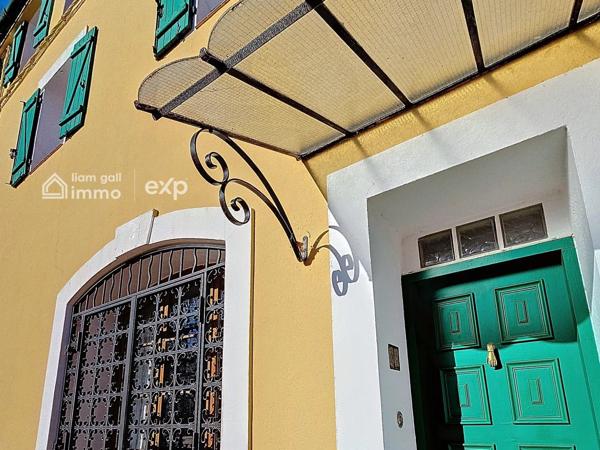 Élégante Maison de Village avec Terrasse Panoramique