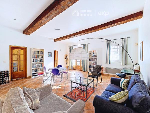 Élégante Maison de Village avec Terrasse Panoramique