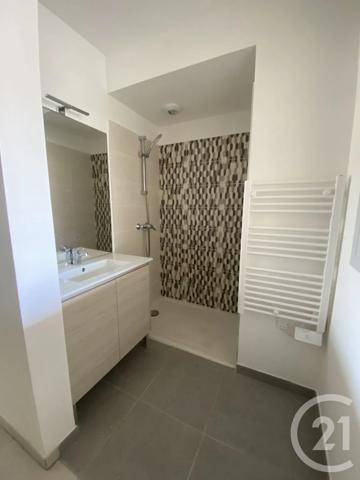 Appartement T3 à vendre  3 pièces - 70,10 m 2   CLERMONT L HERAULT  - 34