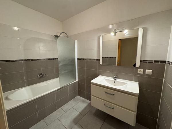 Appartement Gaillac 3 pièce(s) 85 m²