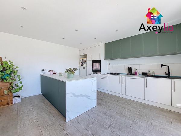 Lentigny (42155) A VENDRE - LENTIGNY - MAISON RENOVEE, 4 CHAMBRES, TERRAIN ET DEPENDANCES