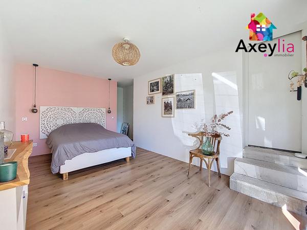 Lentigny (42155) A VENDRE - LENTIGNY - MAISON RENOVEE, 4 CHAMBRES, TERRAIN ET DEPENDANCES