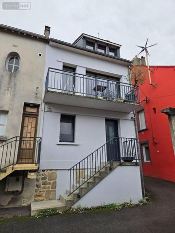 Maison à vendre à Villaines-la-Juhel en Mayenne (53700), ref : 1390