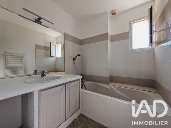 Maison à vendre 5 pièces 110 m² Morières-lès-Avignon