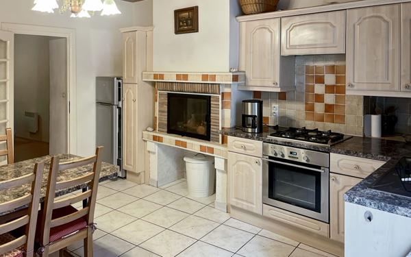 Maison à vendre    4 pièces •  Marseillan