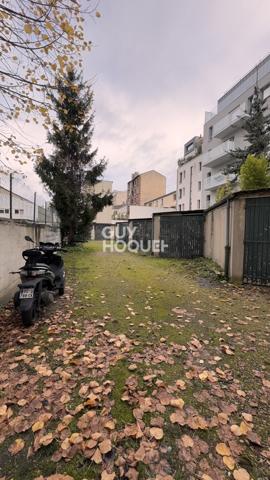 PARKING À LOUER DE 5,00 M²