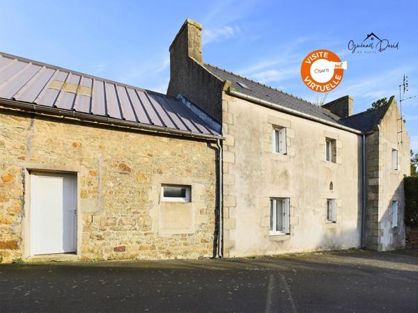 MAISON DE VILLE À RÉNOVER AVEC DÉPENDANCE